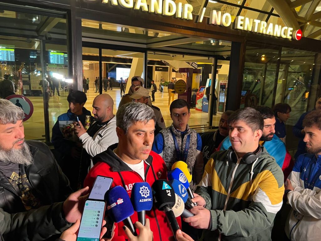 8b999990-ff61-48d1-aa04-22b883ff6c68